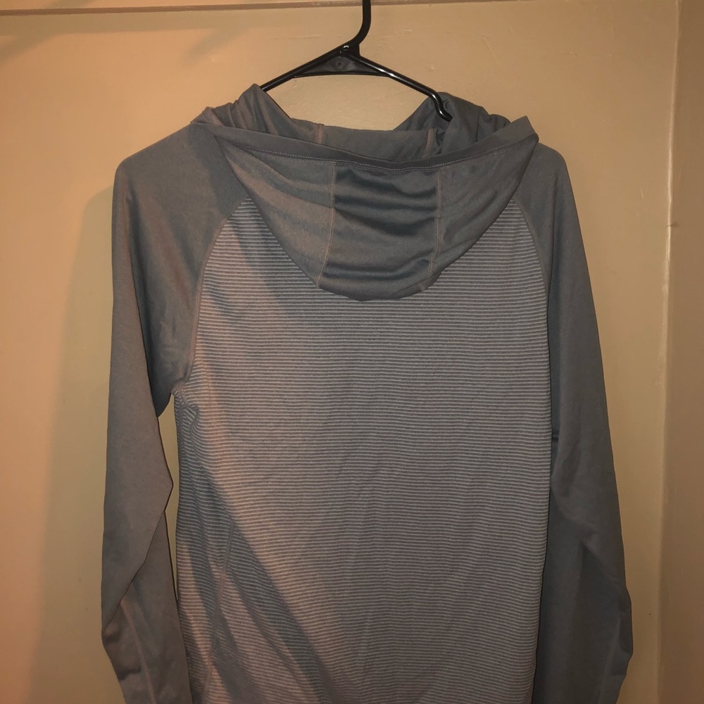 Nike Dry Fit Long-sleeve with hood